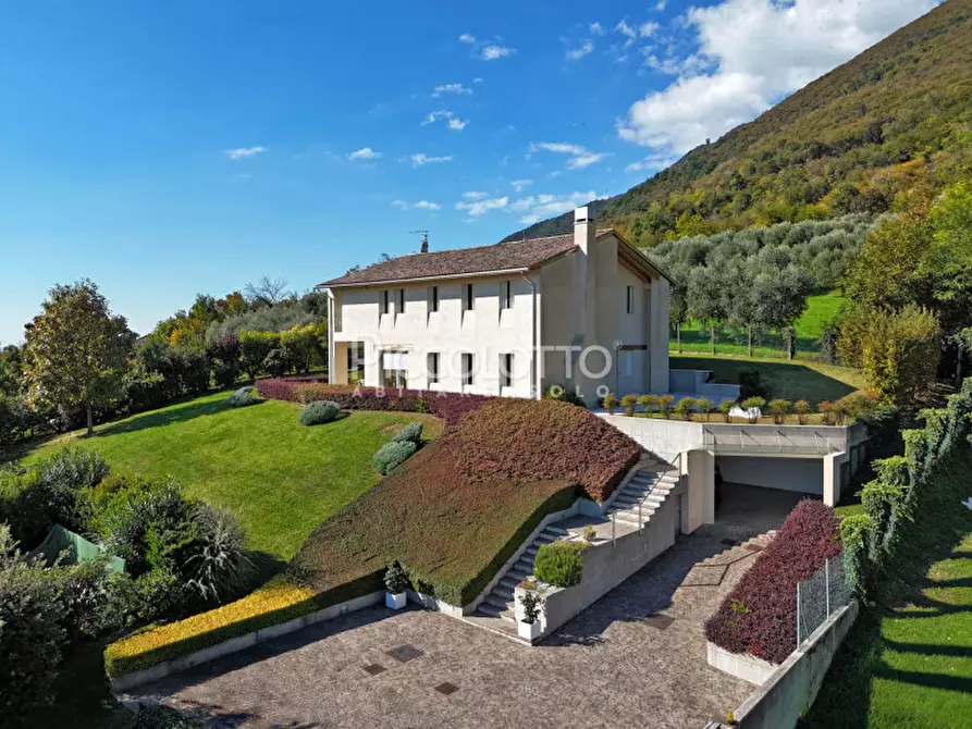 Immagine 3 di Villa in vendita  in via Monte Pelmo a Bassano Del Grappa