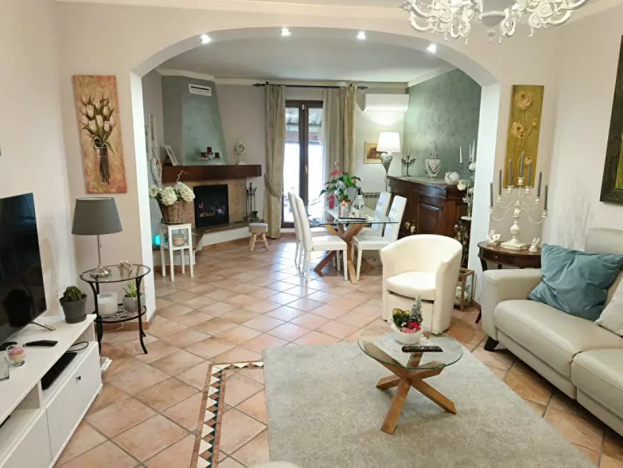 Immagine 3 di Casa indipendente in vendita  in Cantone Cerreto 47 a Casale Monferrato