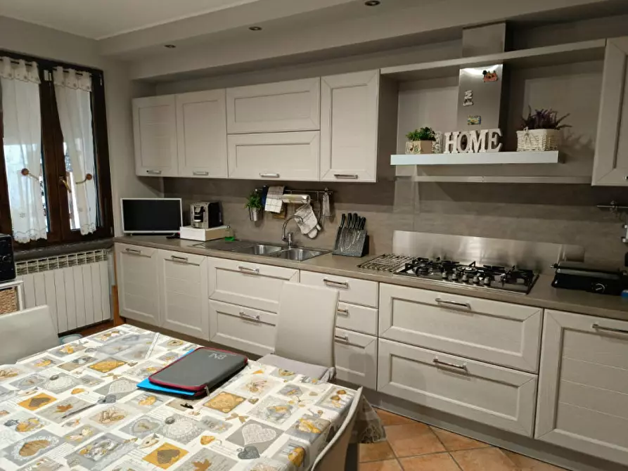 Immagine 5 di Casa indipendente in vendita  in Cantone Cerreto 47 a Casale Monferrato