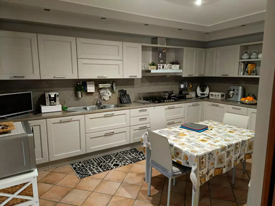 Immagine 12 di Casa indipendente in vendita  in Cantone Cerreto 47 a Casale Monferrato