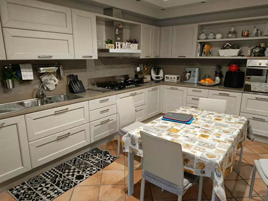 Immagine 13 di Casa indipendente in vendita  in Cantone Cerreto 47 a Casale Monferrato