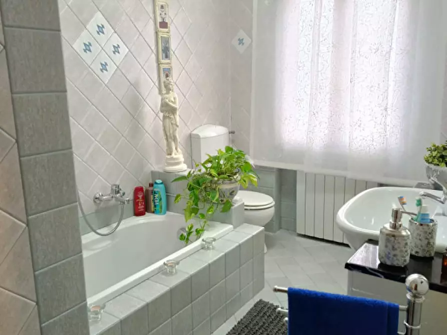 Immagine 31 di Casa indipendente in vendita  in Cantone Cerreto 47 a Casale Monferrato