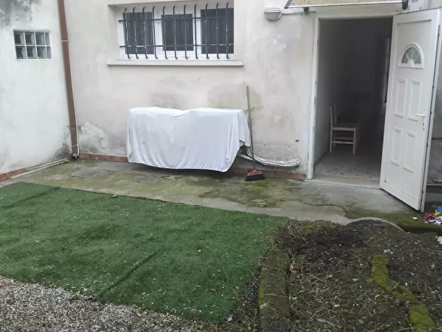 Immagine 16 di Villetta a schiera in vendita  in Via Carlo Cattaneo a Spinea