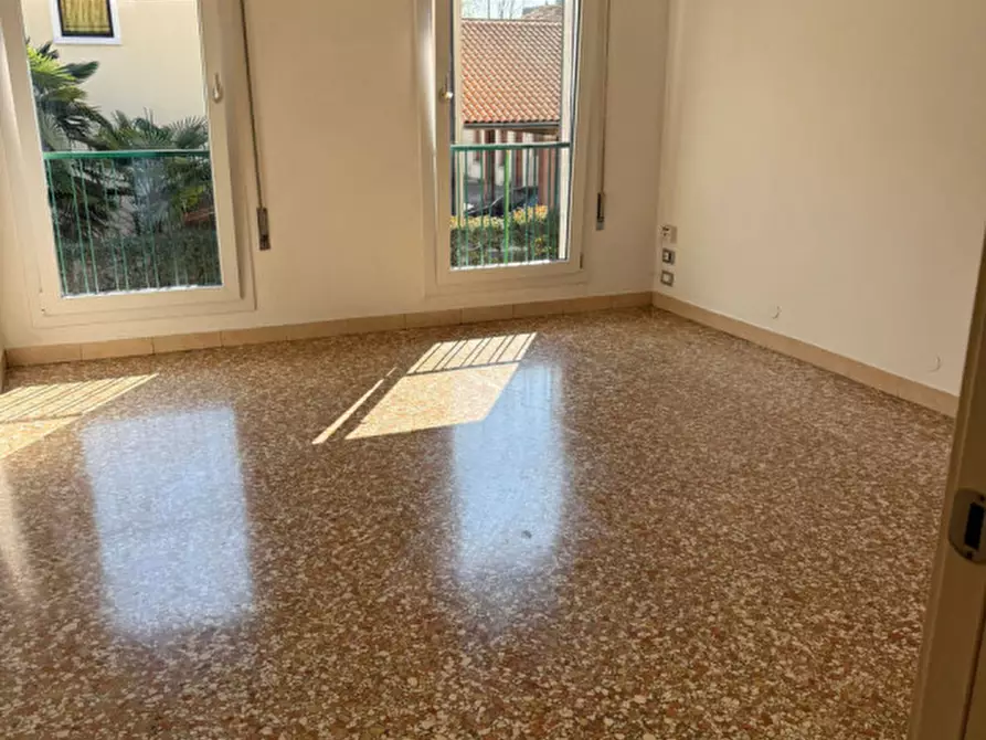 Immagine 21 di Villetta a schiera in vendita  in Via Carlo Cattaneo a Spinea