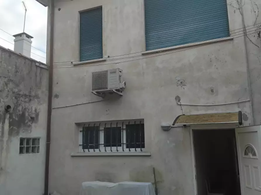 Immagine 11 di Villetta a schiera in vendita  in Via Carlo Cattaneo a Spinea