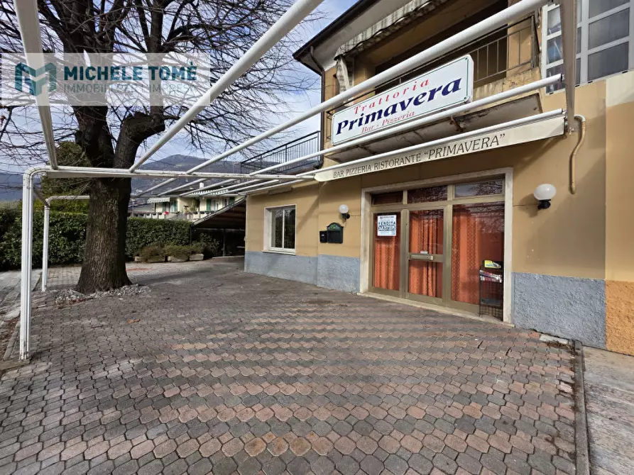 Immagine 5 di Negozio in vendita  in Via Pazzon Platano a Caprino Veronese