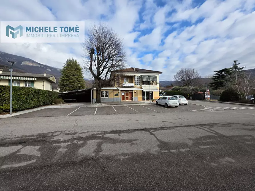 Immagine 9 di Negozio in vendita  in Via Pazzon Platano a Caprino Veronese