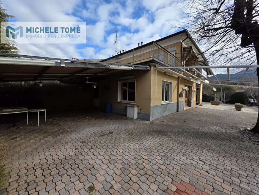 Immagine 9 di Negozio in vendita  in Via Pazzon Platano a Caprino Veronese