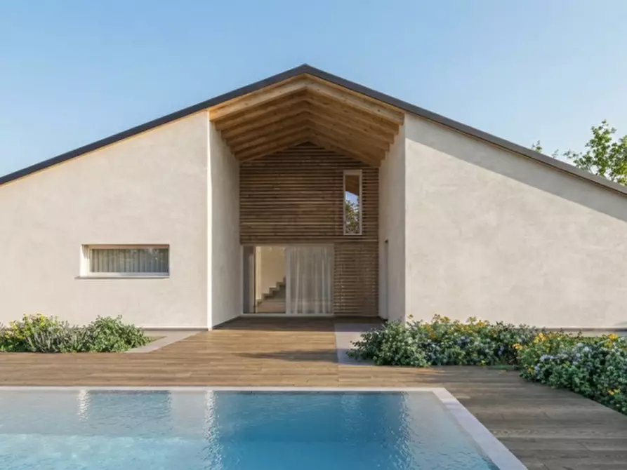 Immagine 3 di Villa in vendita  in Via Storta a Montebelluna