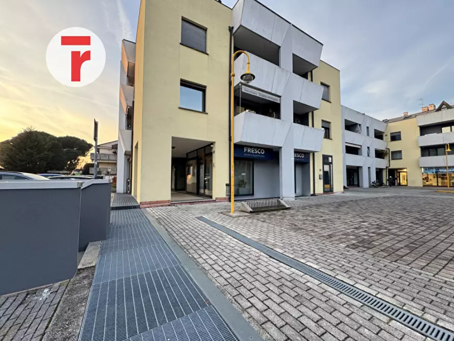 Immagine 1 di Garage in vendita  in Via Sacro Cuore a Padova