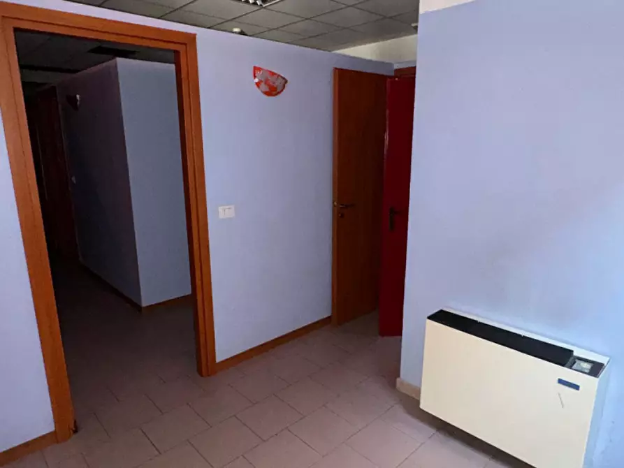 Immagine 4 di Negozio in vendita  in via Eridania 56 a Occhiobello