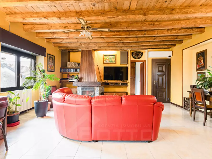 Immagine 4 di Appartamento in vendita  in Via per Pisano 9 a Meina