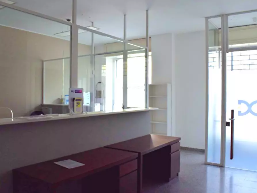 Immagine 4 di Ufficio in affitto  in P.ZZA G. GARIBALDI 37 a Pescara