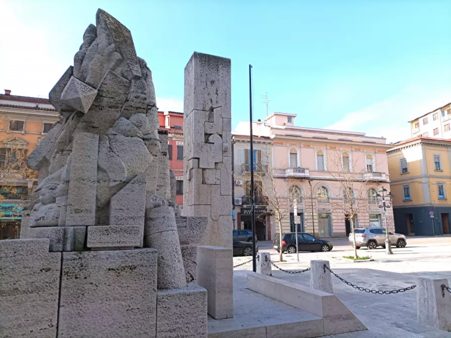 Immagine 30 di Ufficio in affitto  in P.ZZA G. GARIBALDI 37 a Pescara