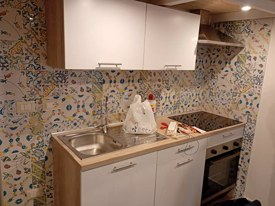 Immagine 10 di Appartamento in affitto  in vico santa margherita a fonseca 45 a Napoli