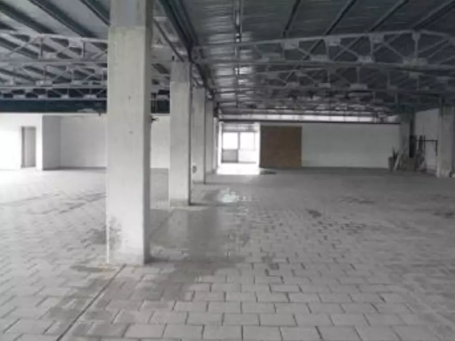 Immagine 5 di Capannone industriale in vendita  in Via Ortana Vecchia, 2 a Narni