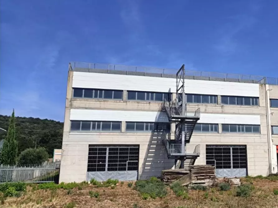 Immagine 10 di Capannone industriale in vendita  in Via Ortana Vecchia, 2 a Narni