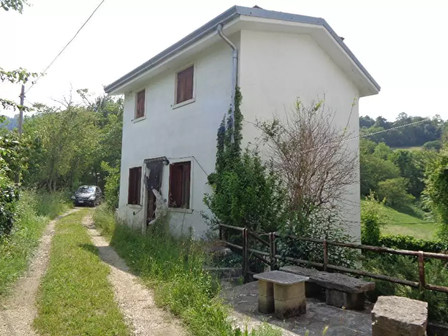 Immagine 1 di Casa indipendente in vendita  in Via Cracchi a Vestenanova