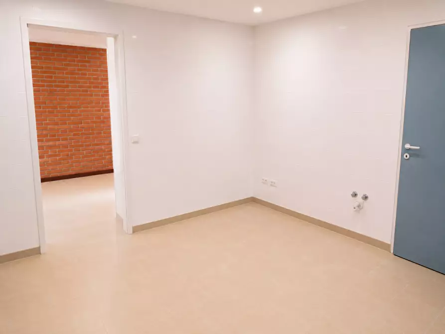 Immagine 5 di Negozio in vendita  in Occhiobello via Roma, 28 a Occhiobello
