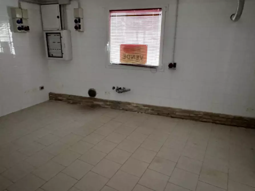 Immagine 7 di Negozio in vendita  in Occhiobello via Roma, 28 a Occhiobello