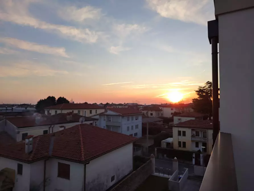 Immagine 2 di Attico in vendita  a Cassola