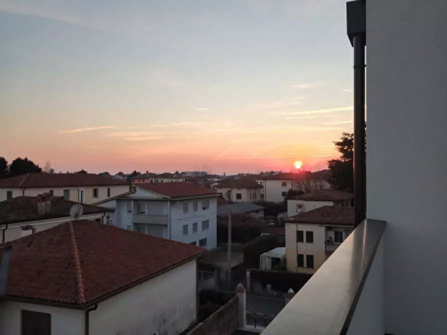 Immagine 14 di Attico in vendita  a Cassola