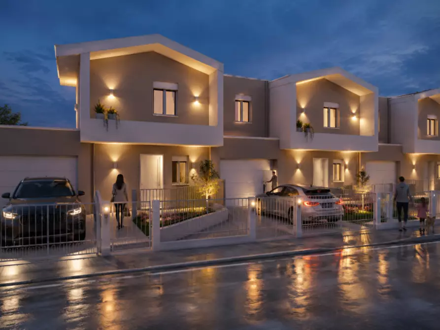 Immagine 1 di Villa in vendita  a Lonato del Garda