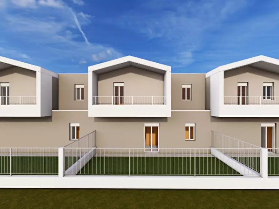 Immagine 3 di Villa in vendita  a Lonato del Garda