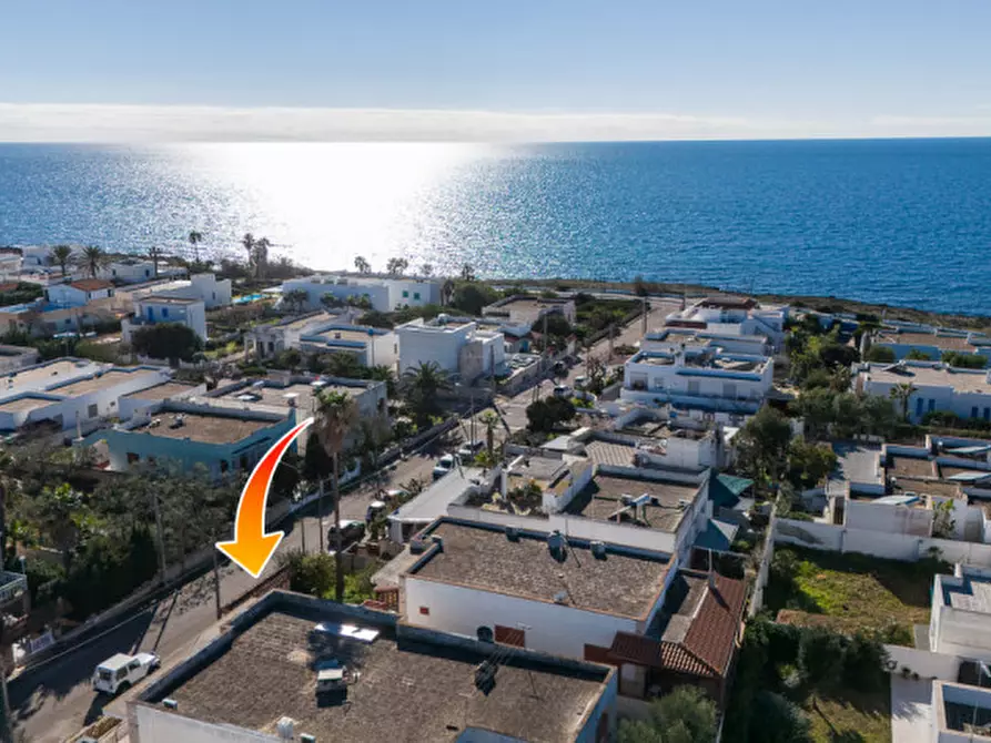 Immagine 32 di Villa in vendita  in Via Sardegna a Racale