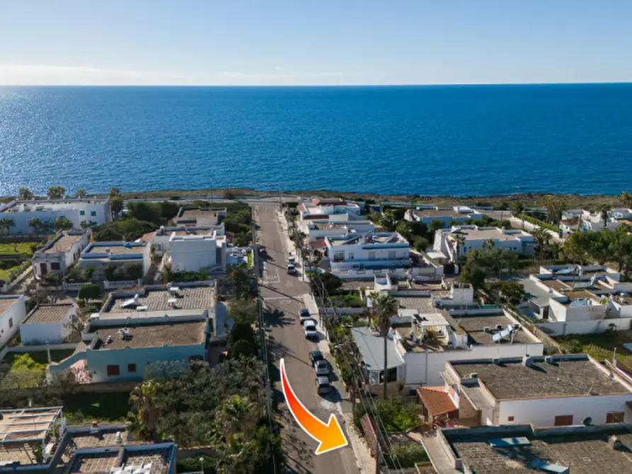 Immagine 34 di Villa in vendita  in Via Sardegna a Racale