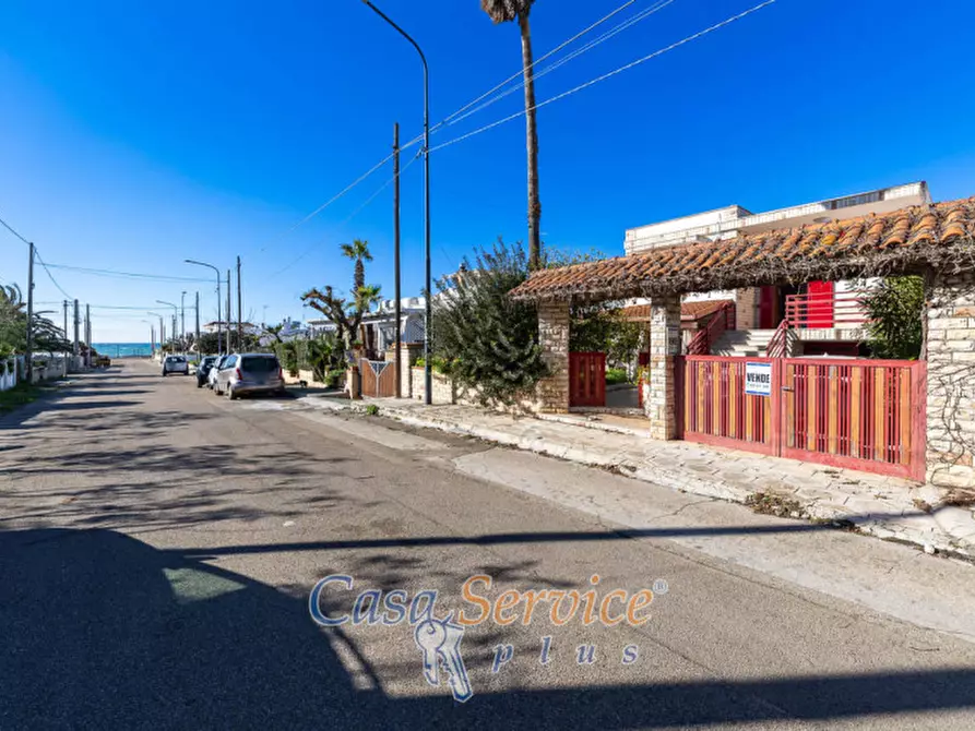 Immagine 35 di Villa in vendita  in Via Sardegna a Racale