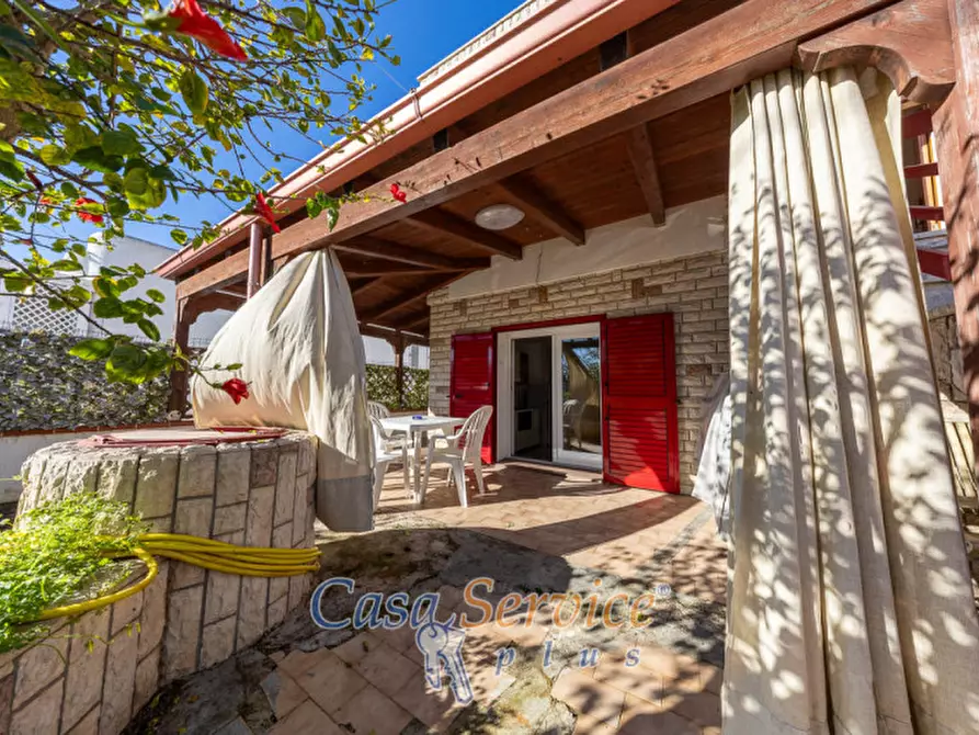 Immagine 41 di Villa in vendita  in Via Sardegna a Racale