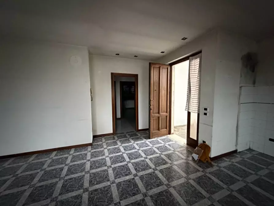Immagine 11 di Casa trifamiliare in vendita  in Viale Largo Europa, 37 a Poiana Maggiore