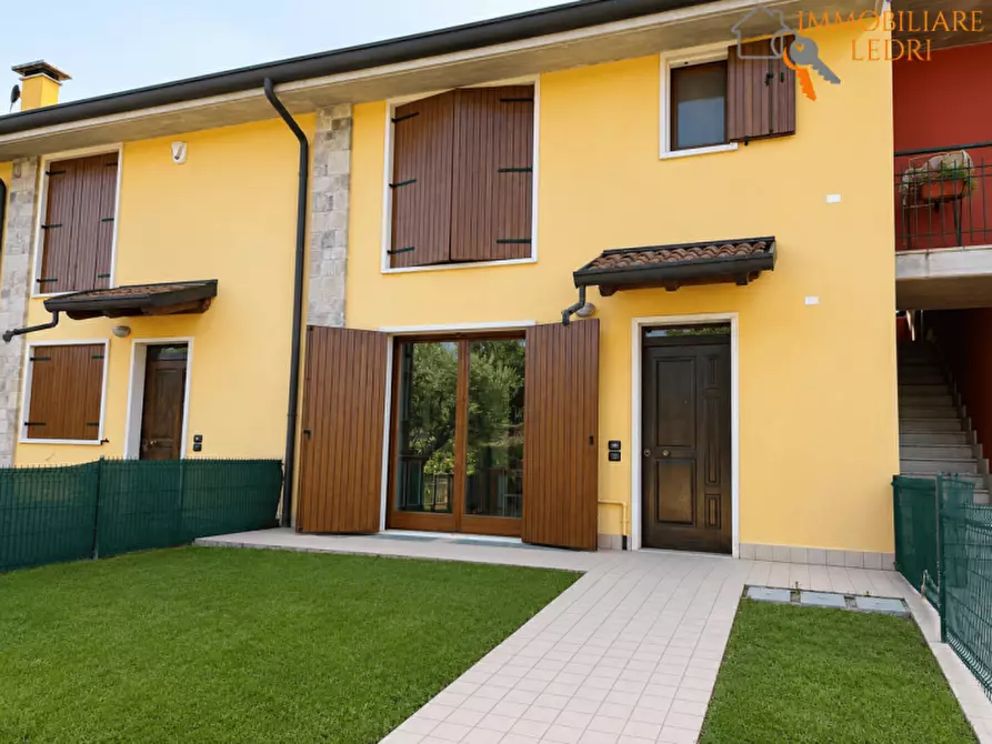 Immagine 1 di Appartamento in vendita  in via stradel basso a Nogarole Rocca