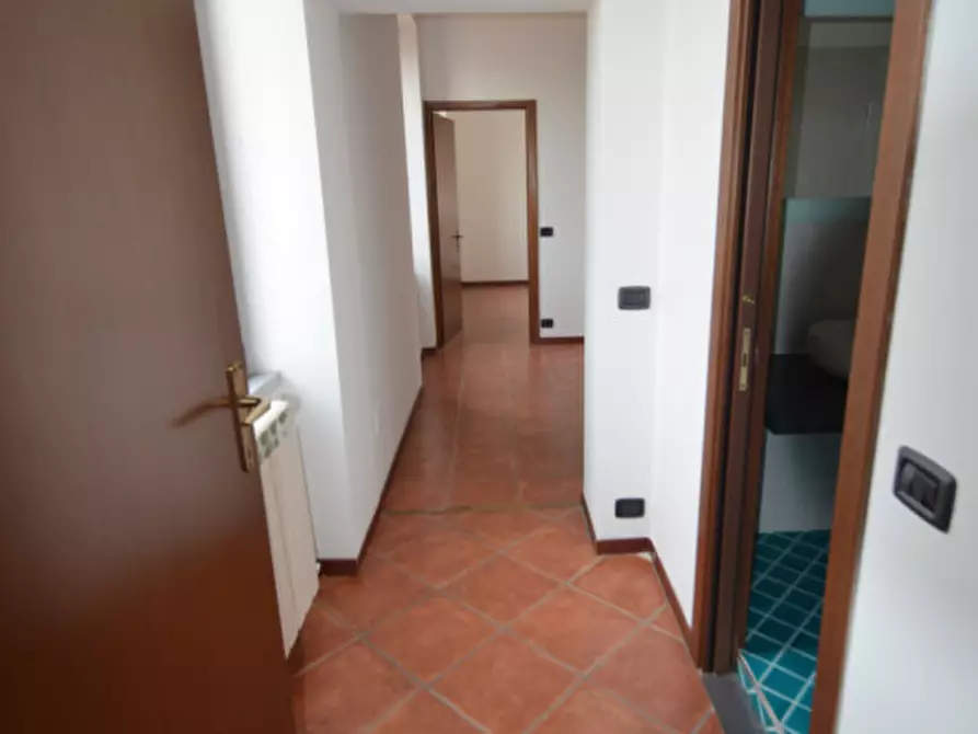 Immagine 13 di Appartamento in vendita  a Pavia