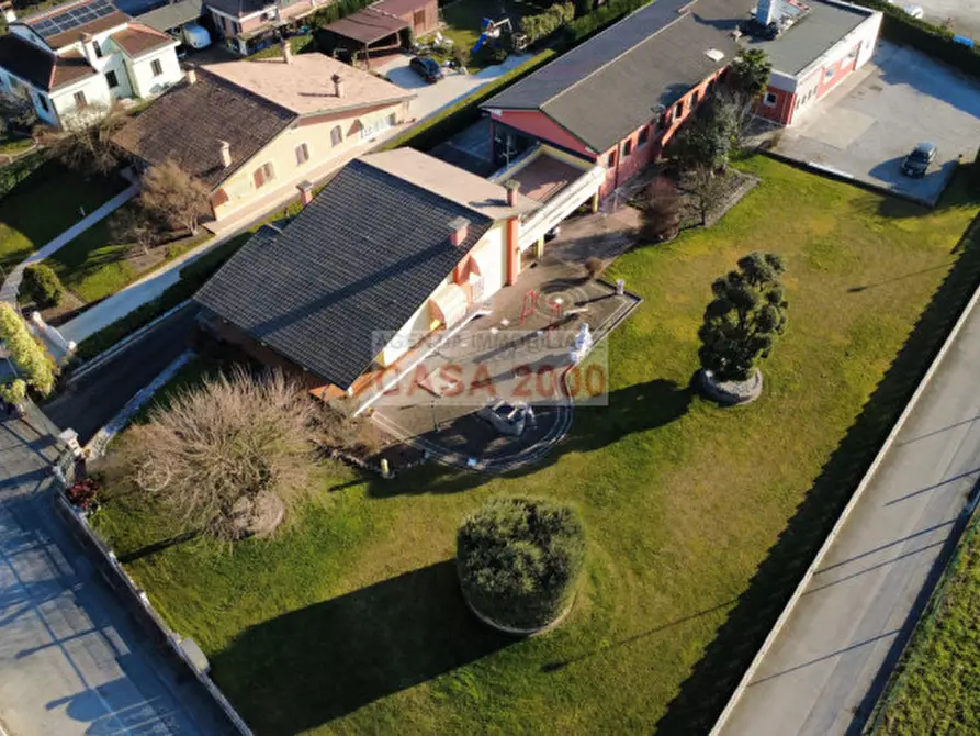 Immagine 9 di Villa in vendita  a Piombino Dese