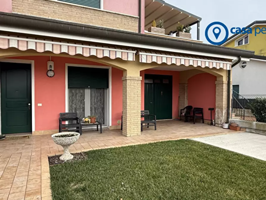 Immagine 1 di Appartamento in vendita  in Via Antonio Gramsci, 23 A a Gavello