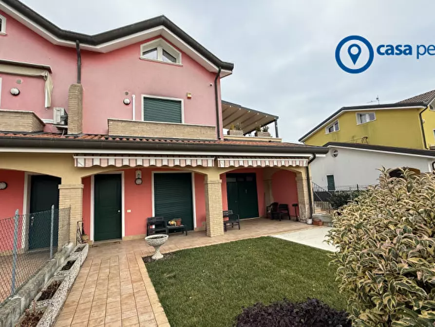 Immagine 2 di Appartamento in vendita  in Via Antonio Gramsci, 23 A a Gavello