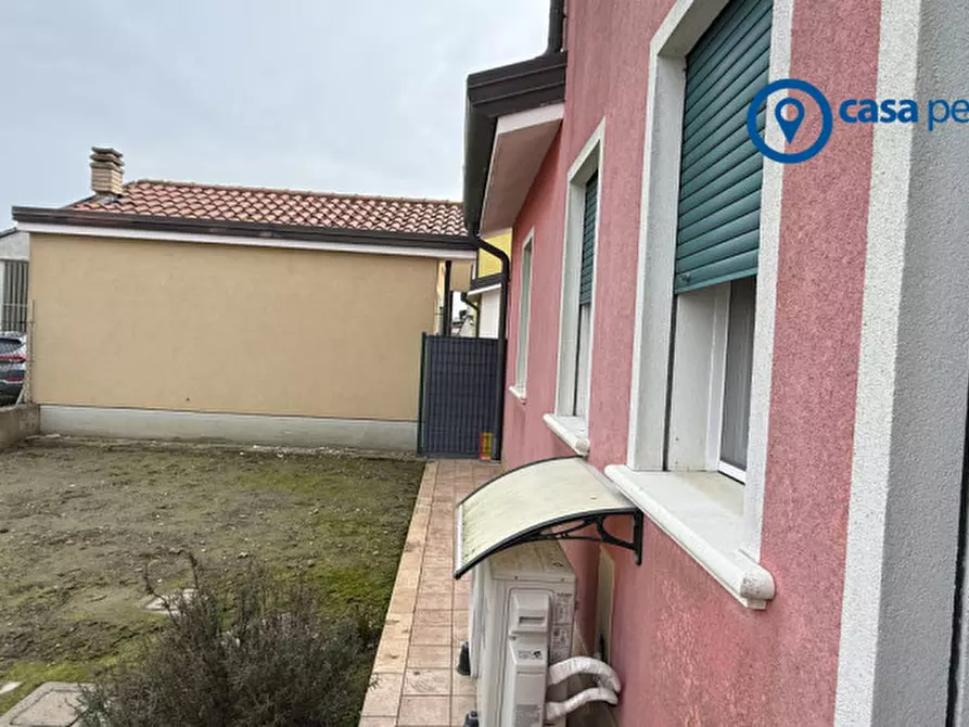 Immagine 12 di Appartamento in vendita  in Via Antonio Gramsci, 23 A a Gavello