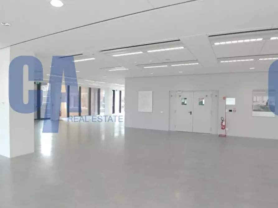 Immagine 12 di Ufficio in affitto  in VIALE SARCA a Milano