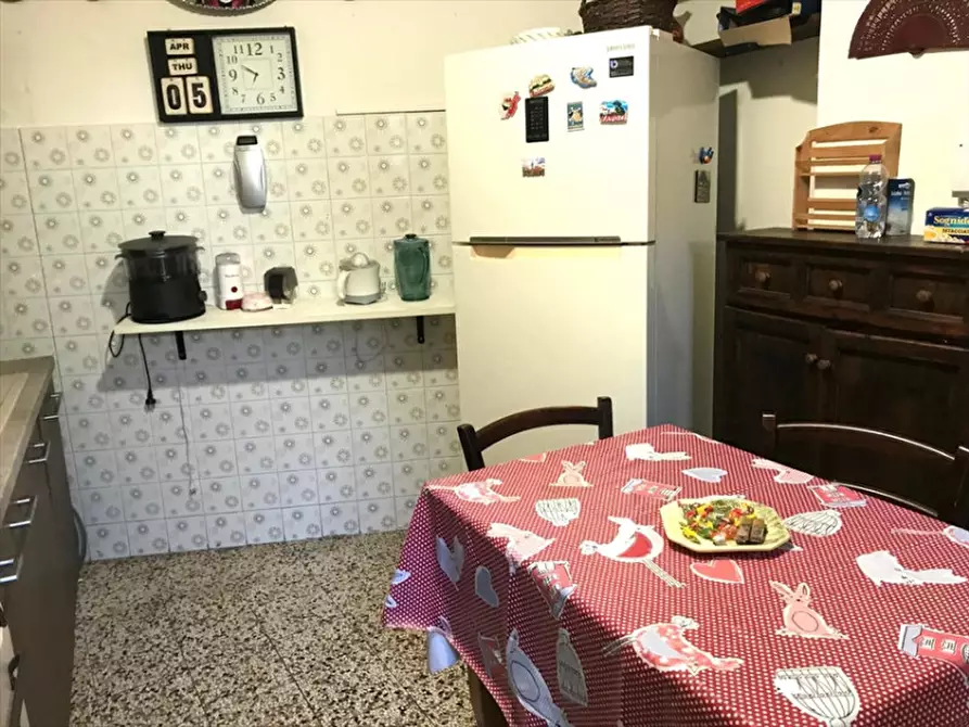 Immagine 9 di Appartamento in vendita  in Via Pollichino a Randazzo