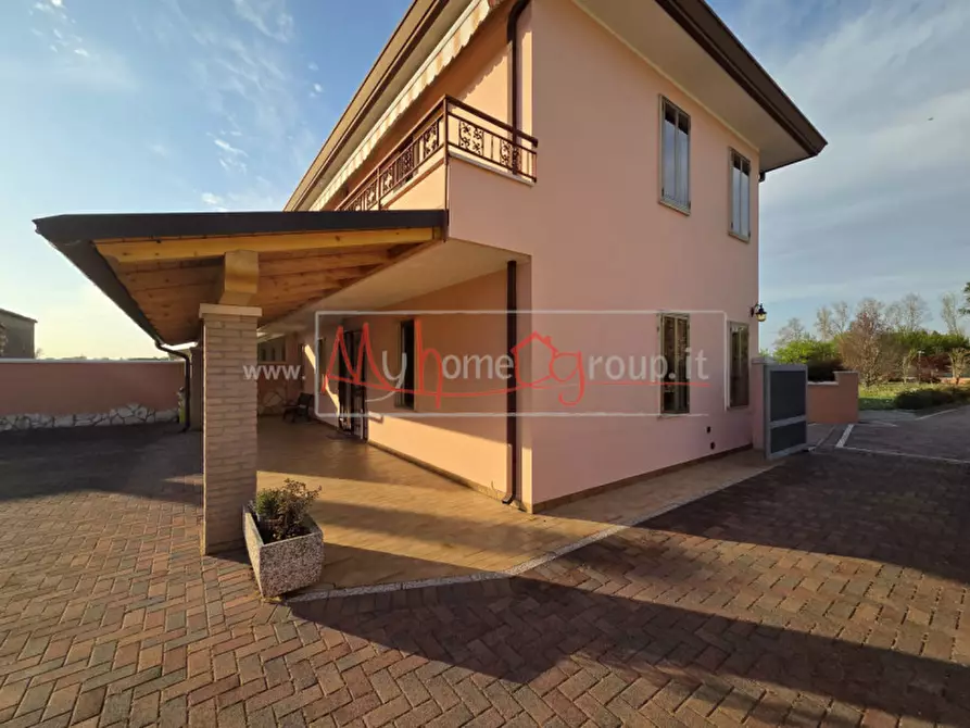 Immagine 1 di Casa bifamiliare in vendita  in Via Rondinelle a Selvazzano Dentro