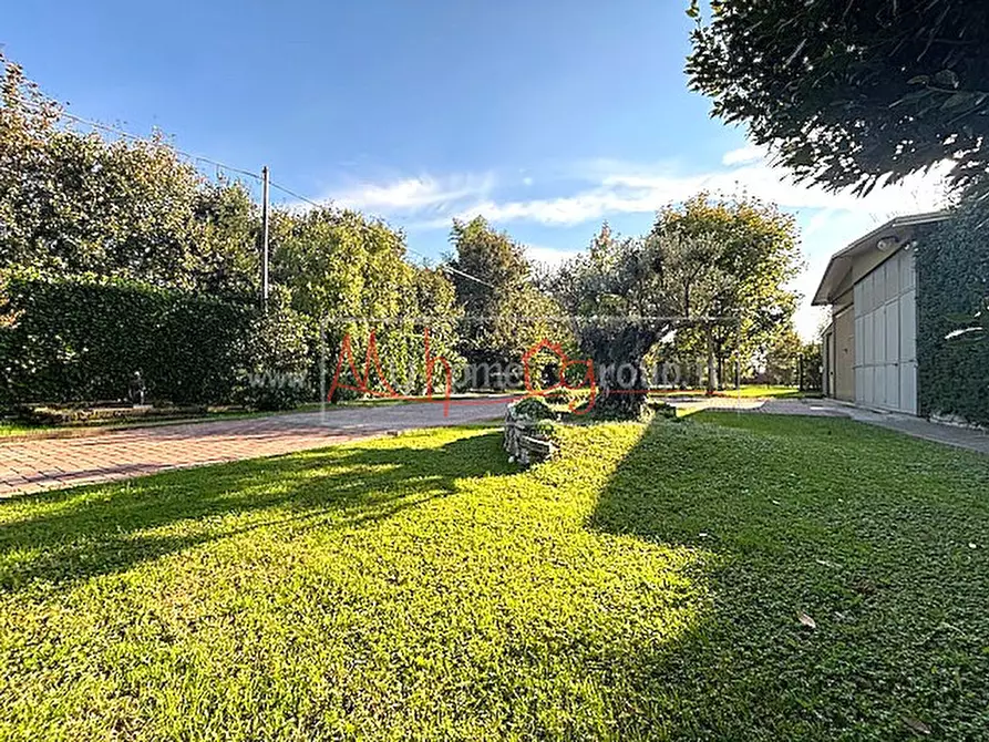 Immagine 2 di Casa bifamiliare in vendita  in Via Rondinelle a Selvazzano Dentro