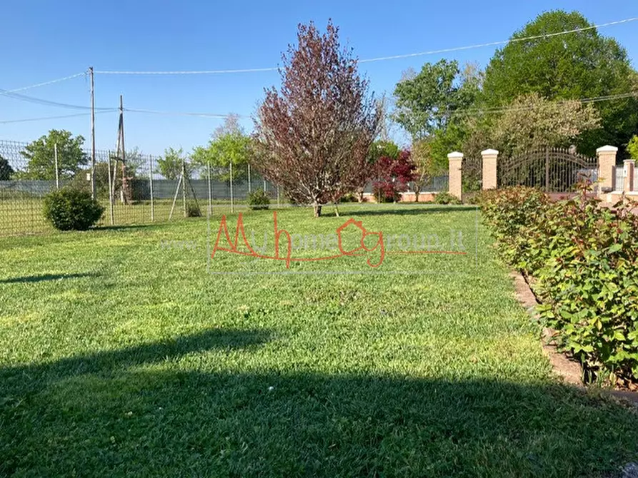 Immagine 3 di Casa bifamiliare in vendita  in Via Rondinelle a Selvazzano Dentro