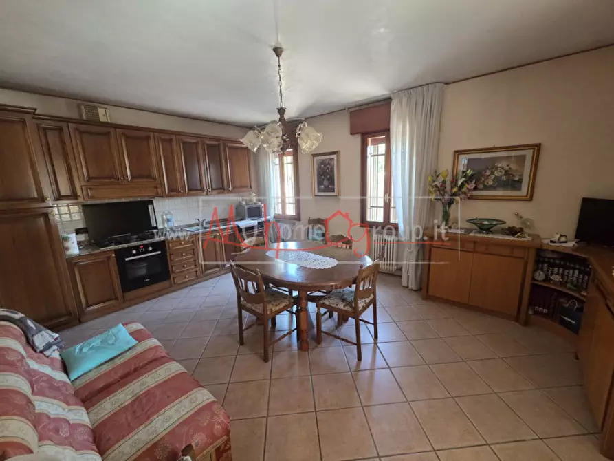 Immagine 4 di Casa bifamiliare in vendita  in Via Rondinelle a Selvazzano Dentro