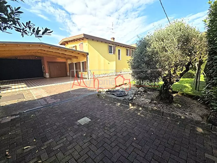 Immagine 5 di Casa bifamiliare in vendita  in Via Rondinelle a Selvazzano Dentro