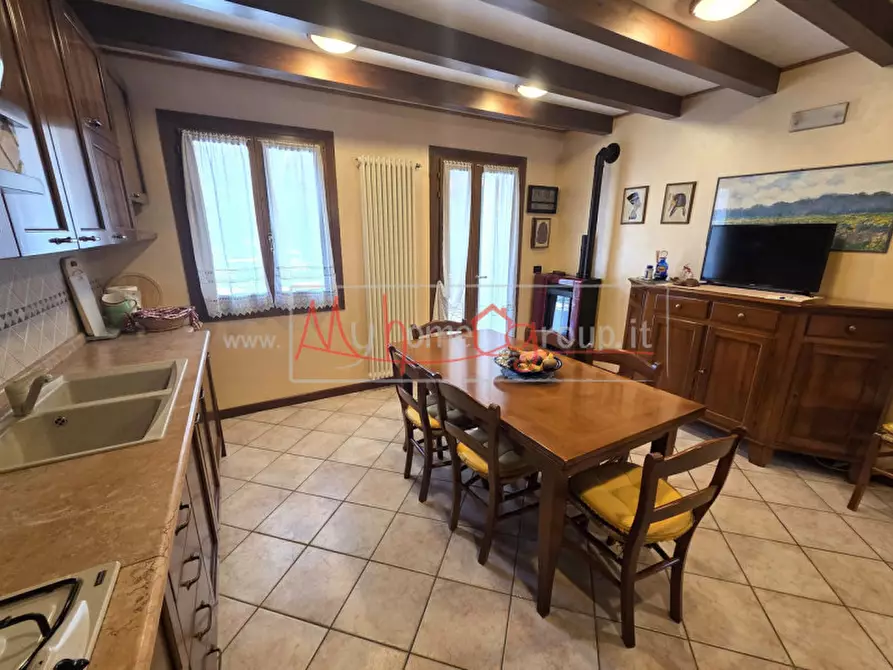 Immagine 10 di Casa bifamiliare in vendita  in Via Rondinelle a Selvazzano Dentro