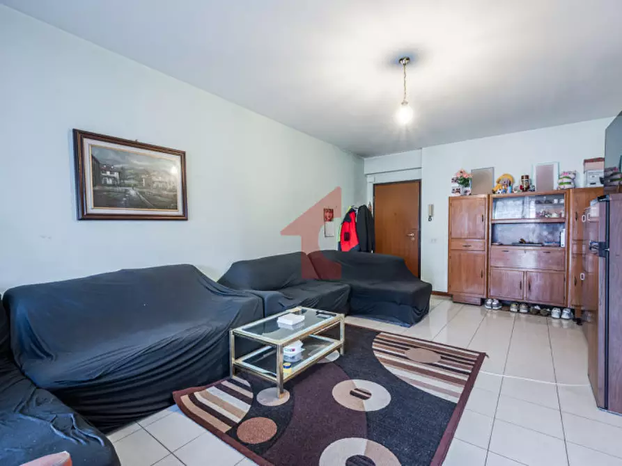 Immagine 3 di Appartamento in vendita  in Via Veterani dello Sport, 3 a Parma