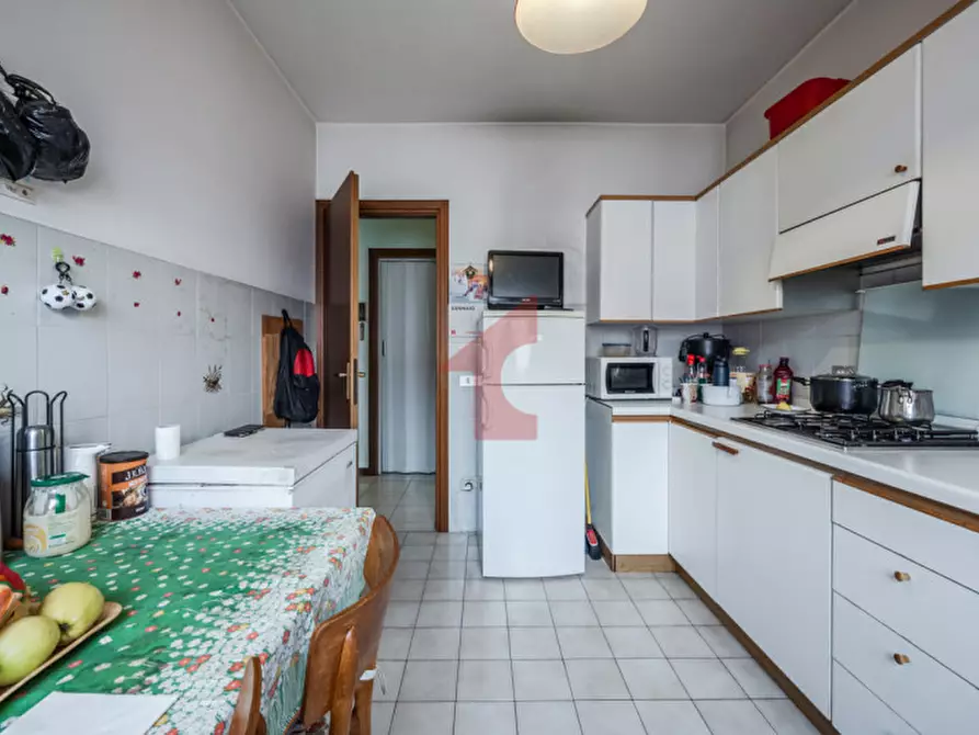 Immagine 8 di Appartamento in vendita  in Via Veterani dello Sport, 3 a Parma