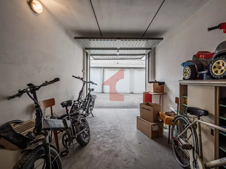 Immagine 19 di Appartamento in vendita  in Via Veterani dello Sport, 3 a Parma